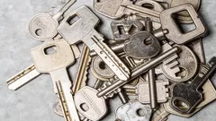 Werfen Sie alte Schlüssel auf keinen Fall weg: 5 geniale Ideen für ihre Verwendung im Haushalt